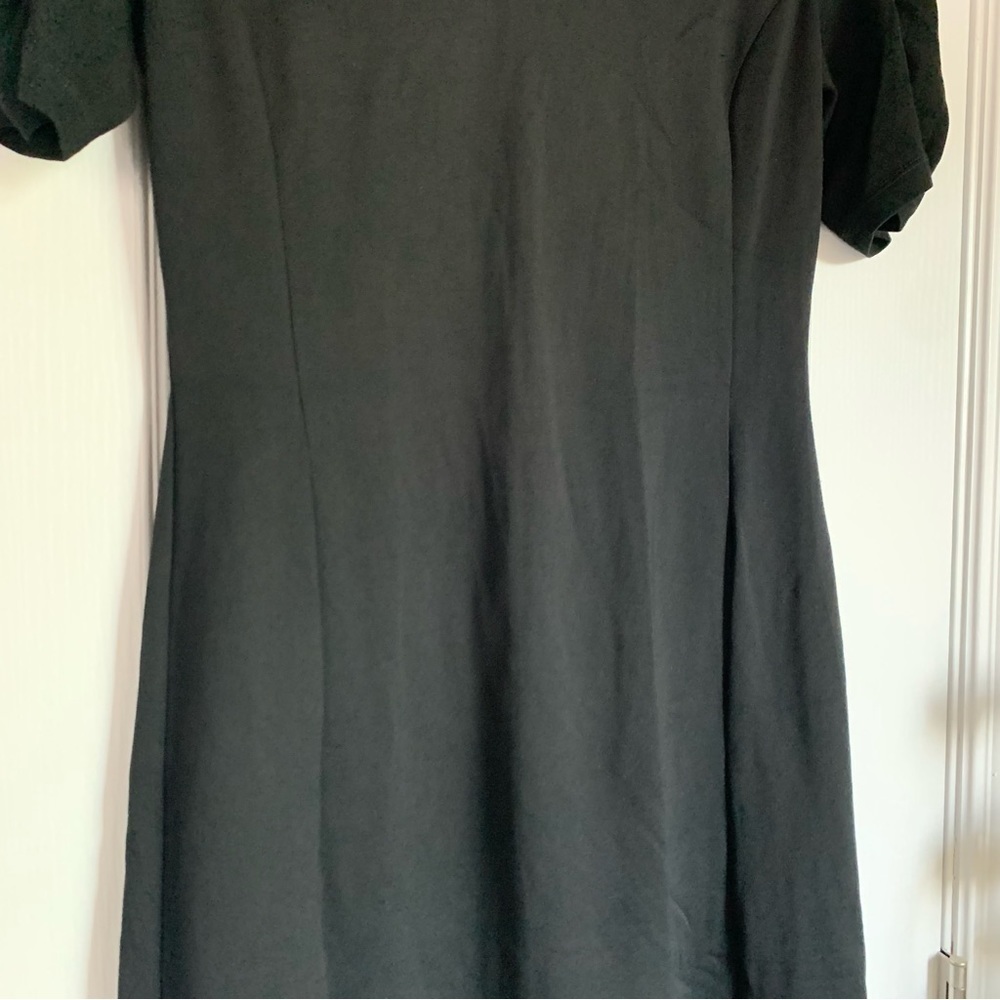 Cabi Minimalist Dress in Black - Picture 4 of 12